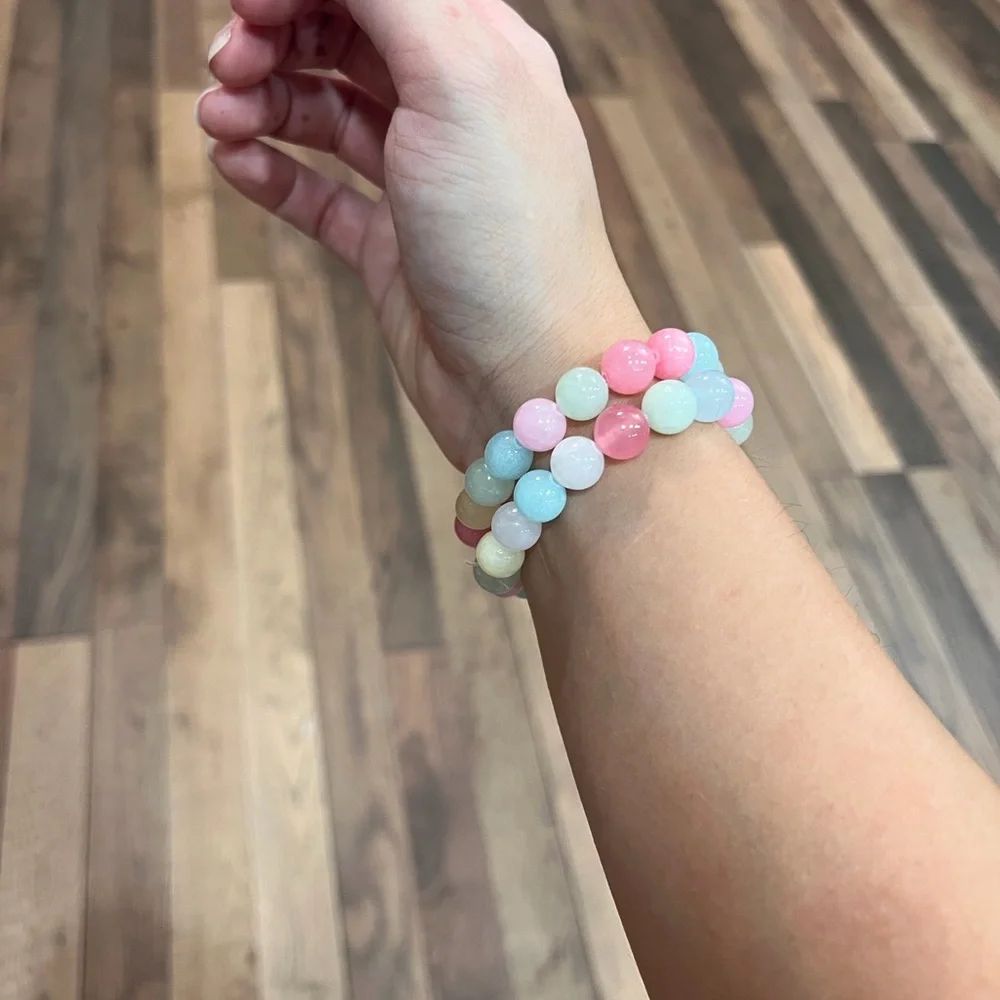 Pastel Beaded Bracelet Set - Picture 5 of 5